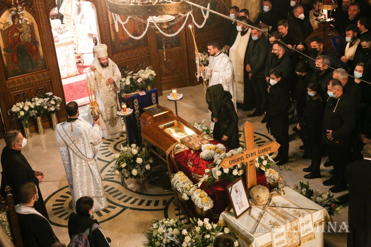 Odihnă veşnică pentru Preasfinţitul Gurie în Catedrala Episcopală din Deva 189505