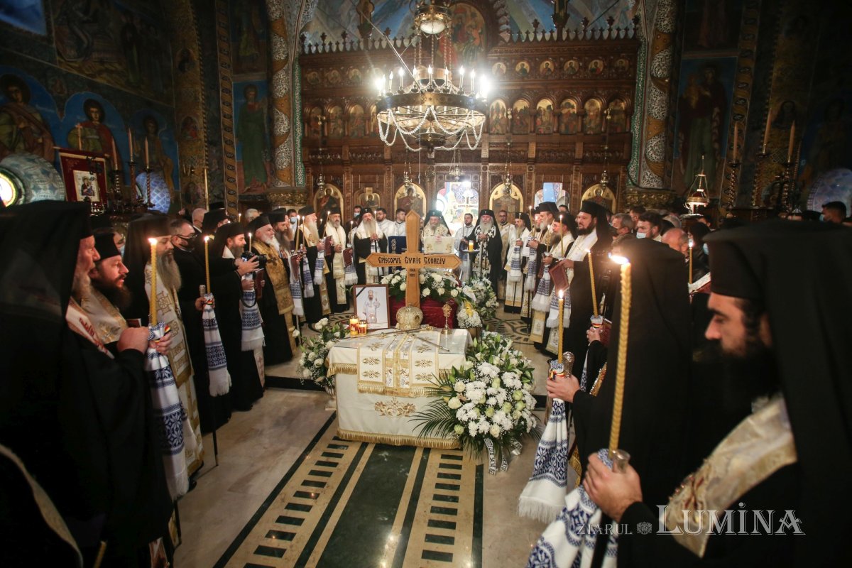 Odihnă veşnică pentru Preasfinţitul Gurie în Catedrala Episcopală din Deva 189509