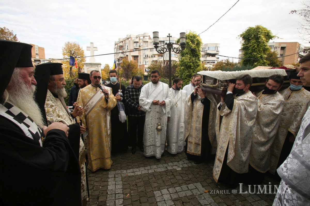 Odihnă veşnică pentru Preasfinţitul Gurie în Catedrala Episcopală din Deva 189541