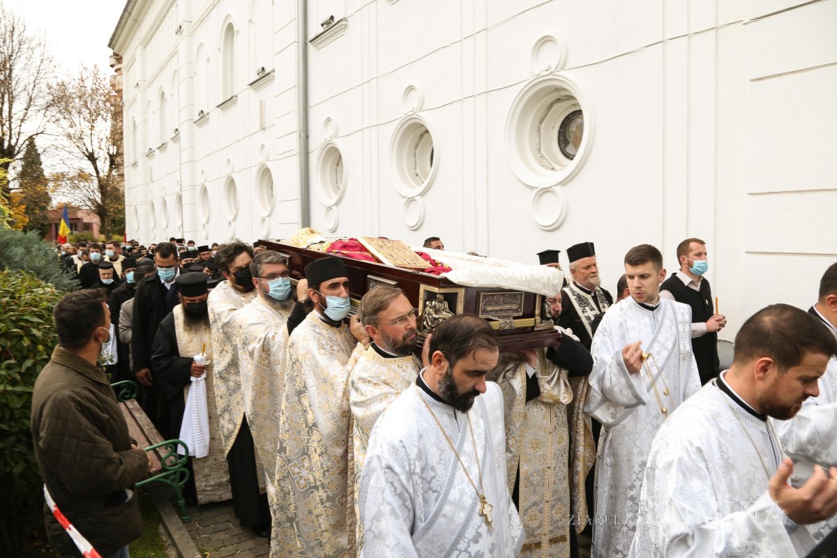 Odihnă veşnică pentru Preasfinţitul Gurie în Catedrala Episcopală din Deva 189542
