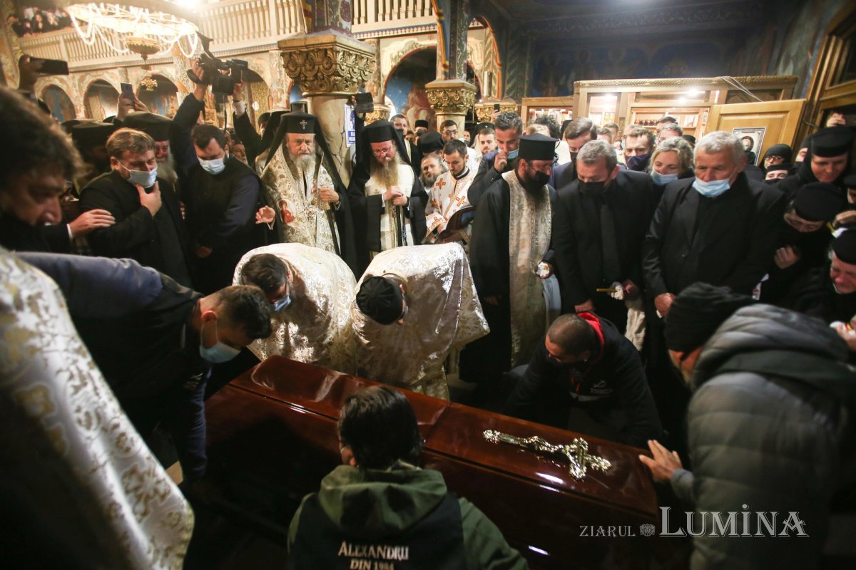 Odihnă veşnică pentru Preasfinţitul Gurie în Catedrala Episcopală din Deva 189547