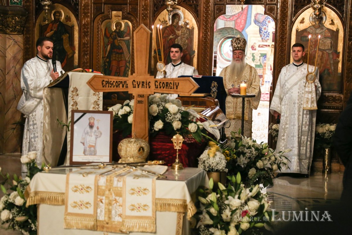 Odihnă veşnică pentru Preasfinţitul Gurie în Catedrala Episcopală din Deva 189571