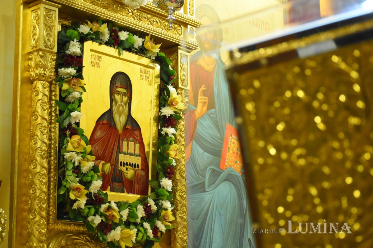 Pelerinajul tradiţional din Bucureşti continuă la Baldachinul sfinţilor 189455