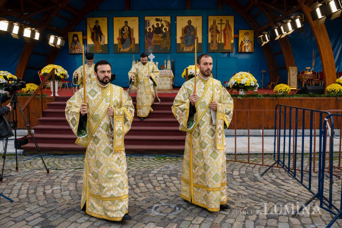 Laudă de seară în cinstea unuia dintre ocrotitorii românilor din afara granițelor 190008