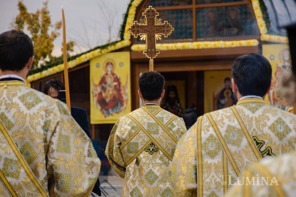 Laudă de seară în cinstea unuia dintre ocrotitorii românilor din afara granițelor 190010