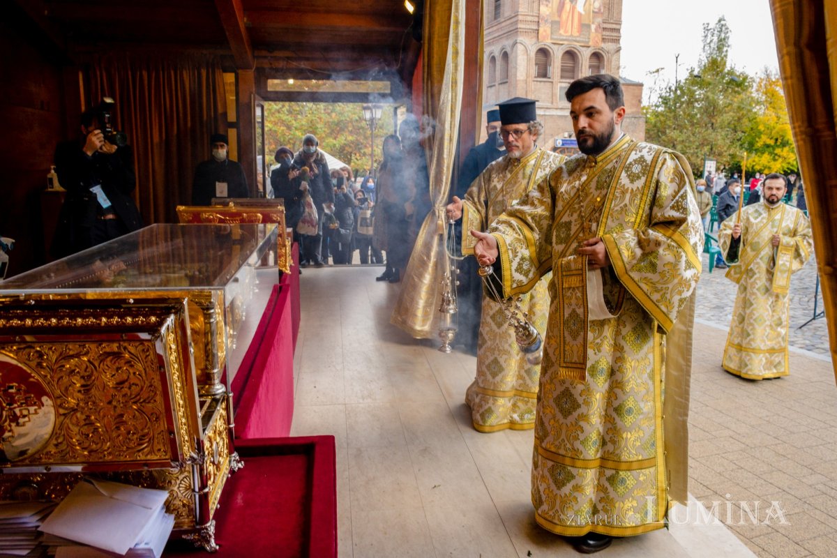 Laudă de seară în cinstea unuia dintre ocrotitorii românilor din afara granițelor 190013