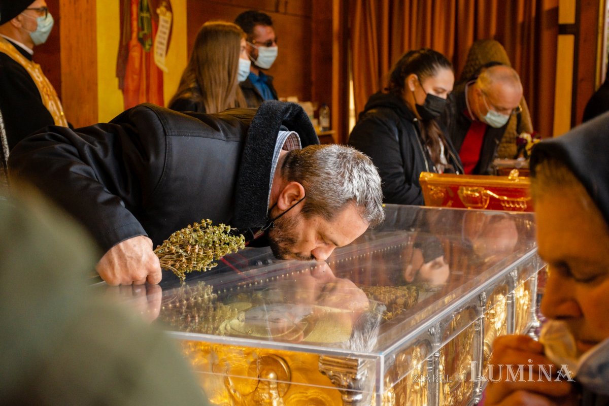 Laudă de seară în cinstea unuia dintre ocrotitorii românilor din afara granițelor 190019