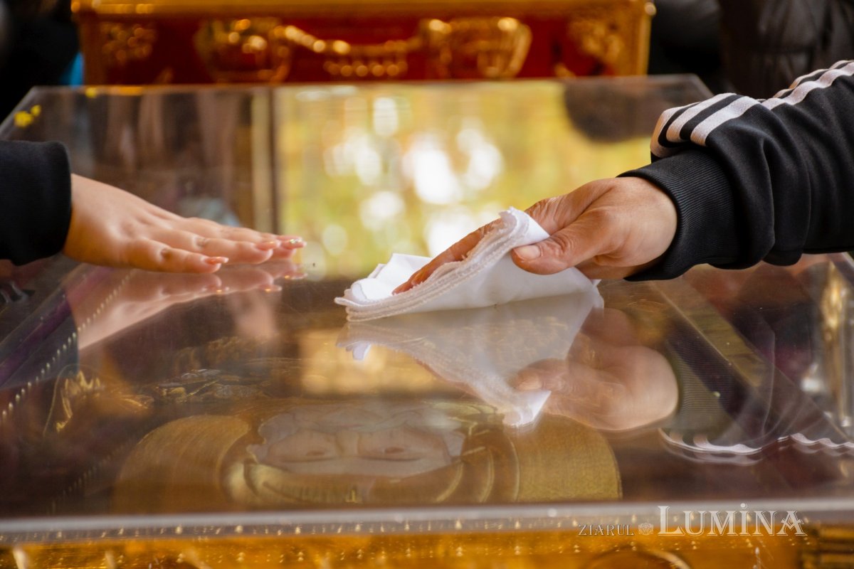 Laudă de seară în cinstea unuia dintre ocrotitorii românilor din afara granițelor 190021