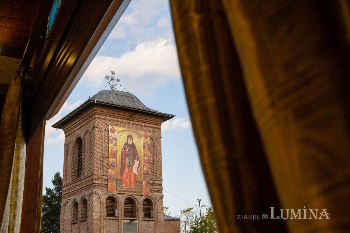 Laudă de seară în cinstea unuia dintre ocrotitorii românilor din afara granițelor 190022