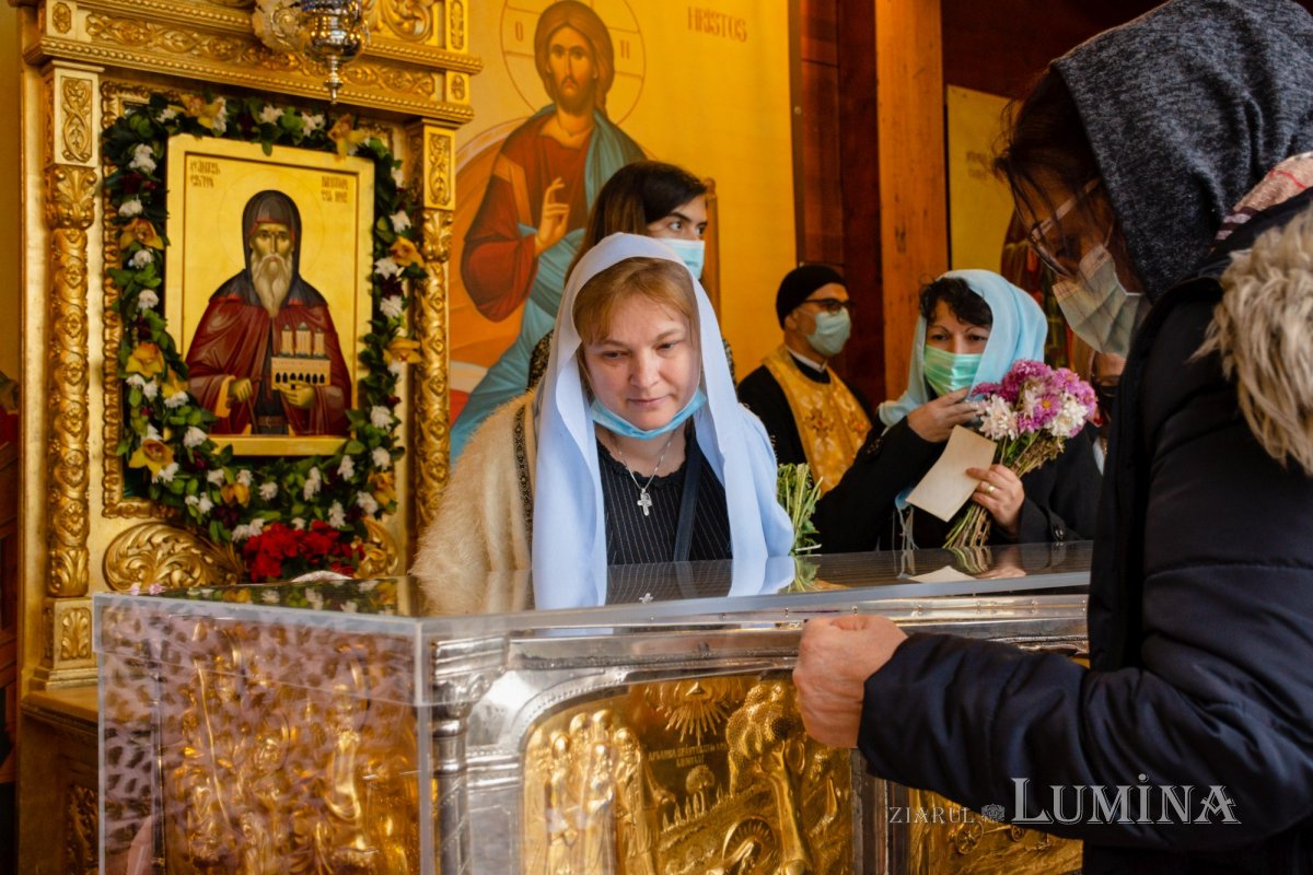 Laudă de seară în cinstea unuia dintre ocrotitorii românilor din afara granițelor 190026
