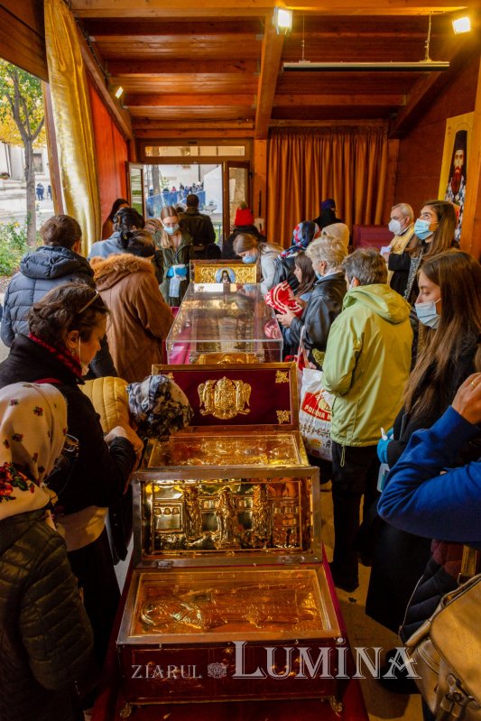 Laudă de seară în cinstea unuia dintre ocrotitorii românilor din afara granițelor 190032