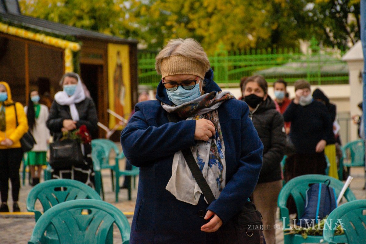 Laudă de seară în cinstea unuia dintre ocrotitorii românilor din afara granițelor 190042