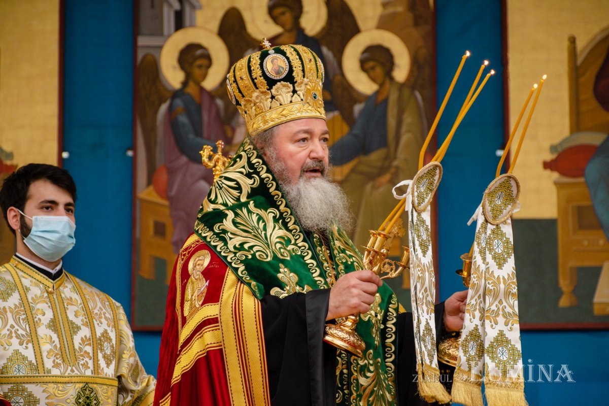 Laudă de seară în cinstea unuia dintre ocrotitorii românilor din afara granițelor 190046