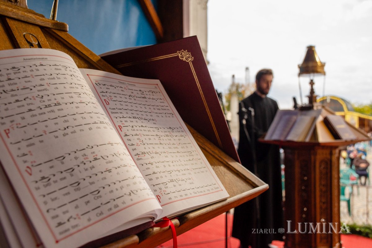 Laudă de seară în cinstea unuia dintre ocrotitorii românilor din afara granițelor 190060