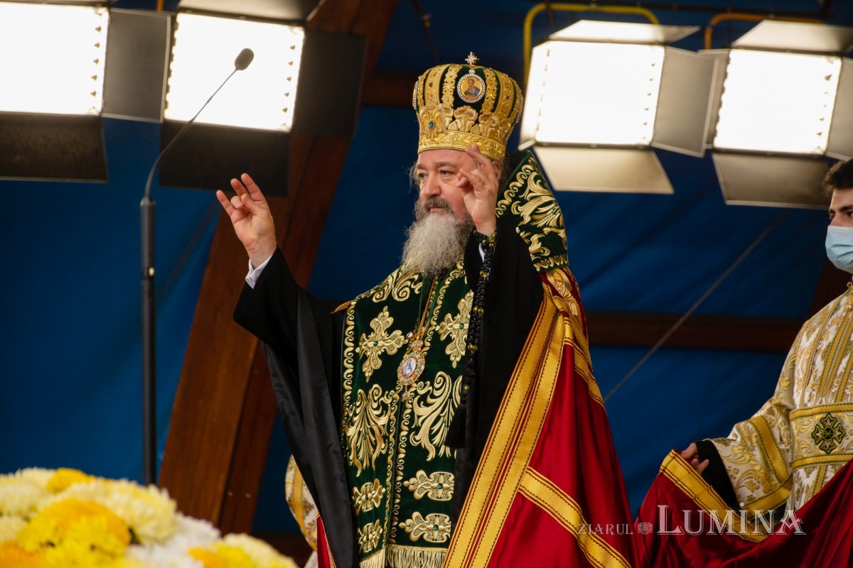 Laudă de seară în cinstea unuia dintre ocrotitorii românilor din afara granițelor 190064