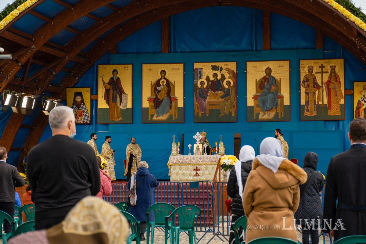 Laudă de seară în cinstea unuia dintre ocrotitorii românilor din afara granițelor 190073