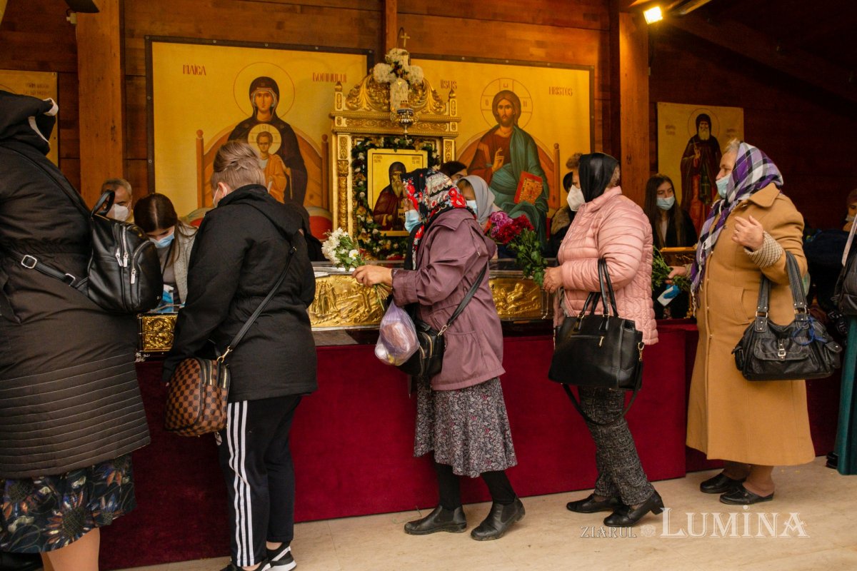 Laudă de seară în cinstea unuia dintre ocrotitorii românilor din afara granițelor 190074