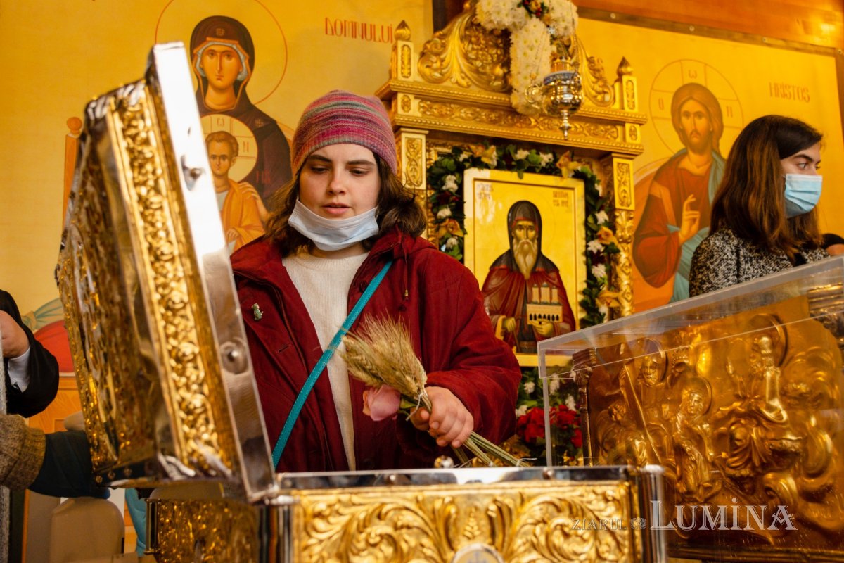 Laudă de seară în cinstea unuia dintre ocrotitorii românilor din afara granițelor 190075