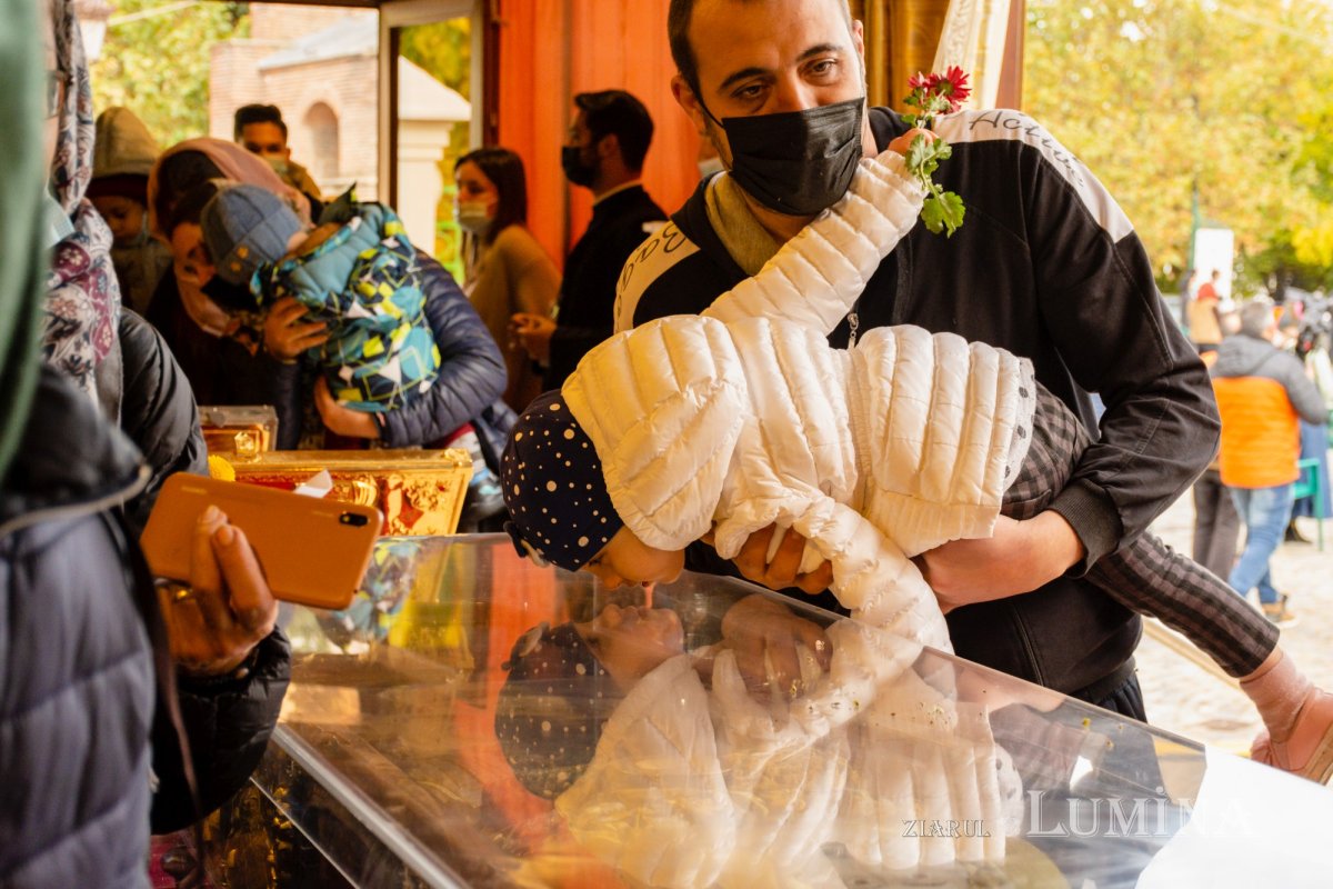 Laudă de seară în cinstea unuia dintre ocrotitorii românilor din afara granițelor 190078