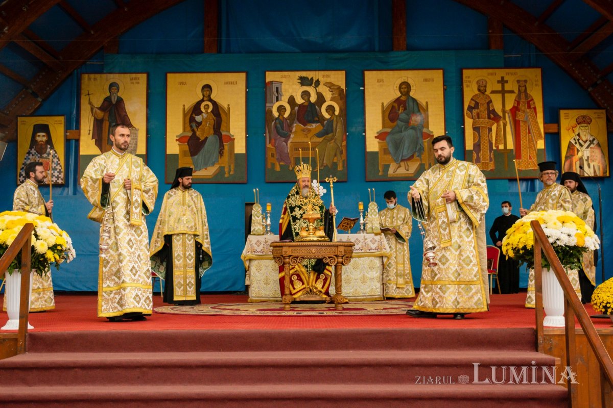 Laudă de seară în cinstea unuia dintre ocrotitorii românilor din afara granițelor 190084