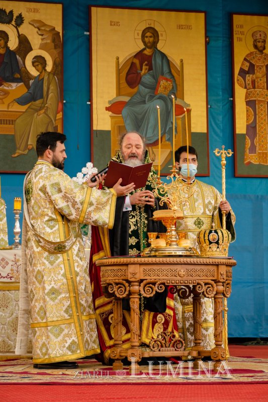 Laudă de seară în cinstea unuia dintre ocrotitorii românilor din afara granițelor 190096