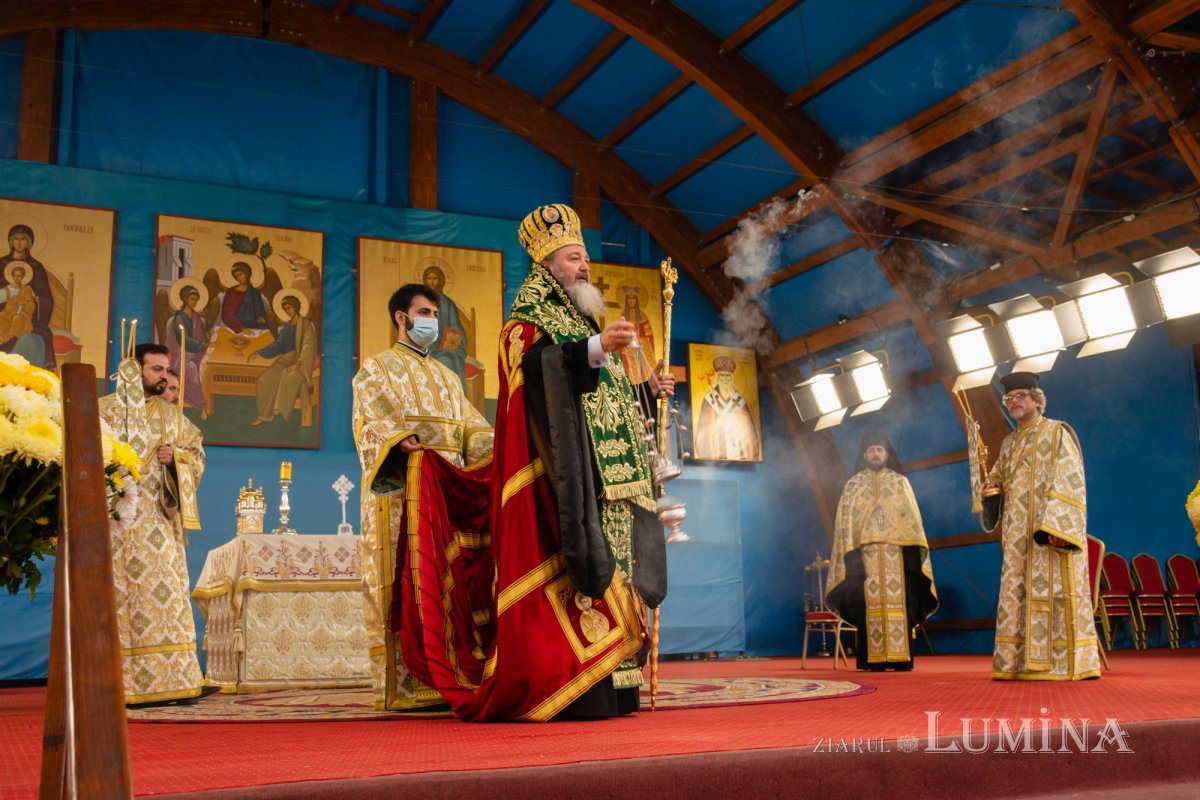 Laudă de seară în cinstea unuia dintre ocrotitorii românilor din afara granițelor 190110