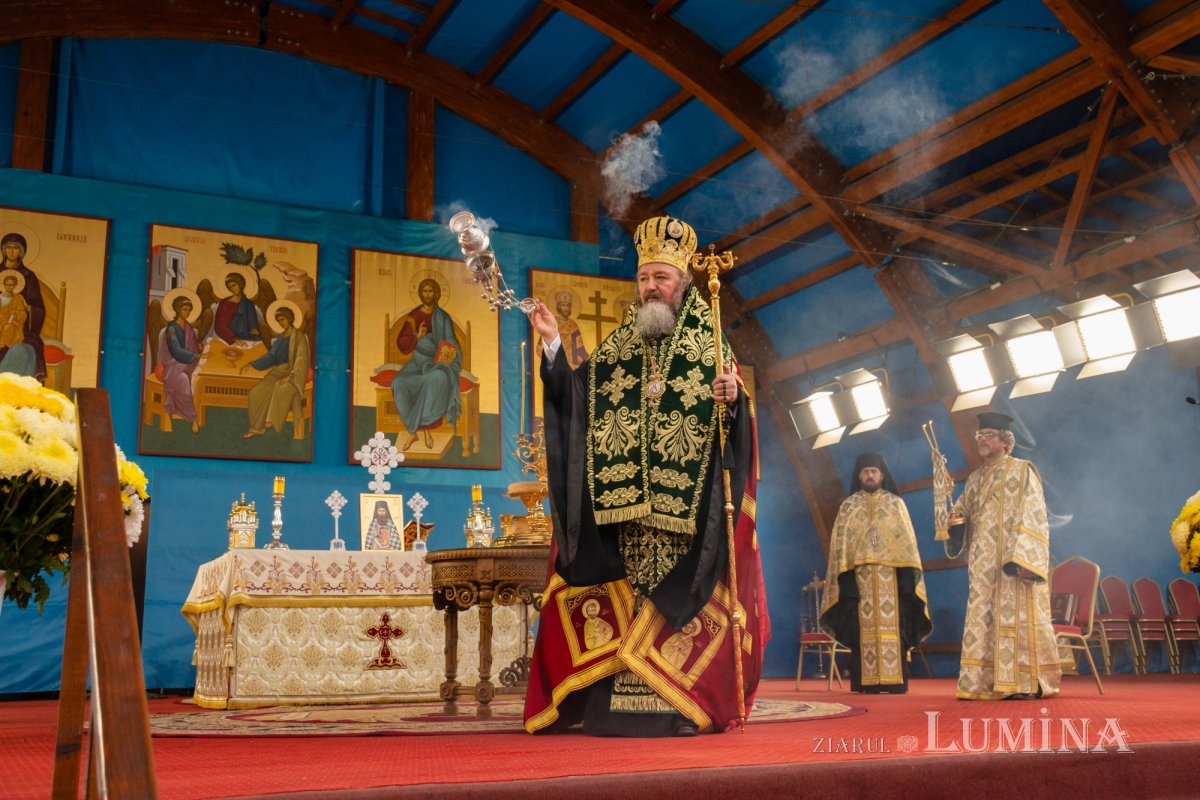 Laudă de seară în cinstea unuia dintre ocrotitorii românilor din afara granițelor 190111