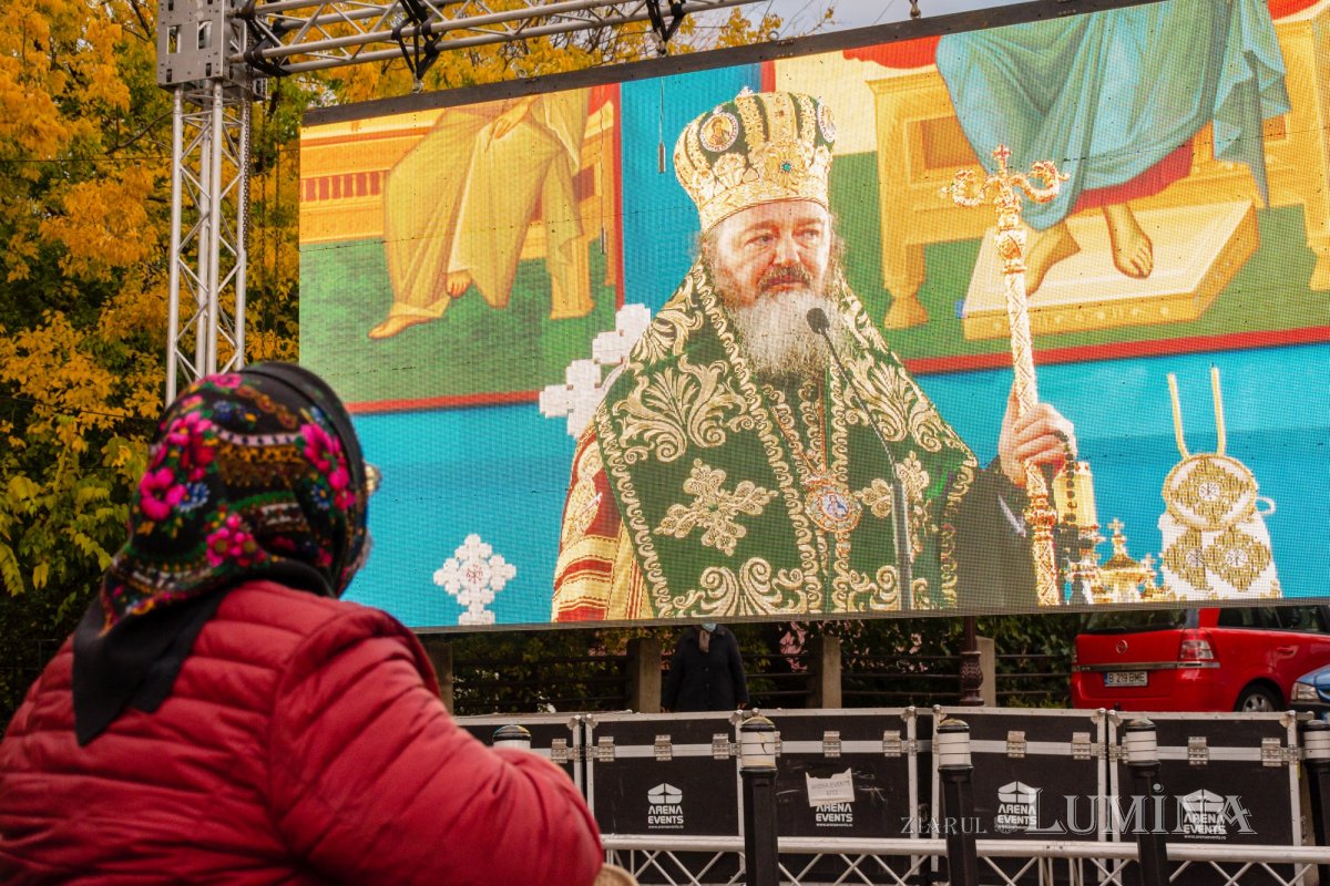 Laudă de seară în cinstea unuia dintre ocrotitorii românilor din afara granițelor 190122