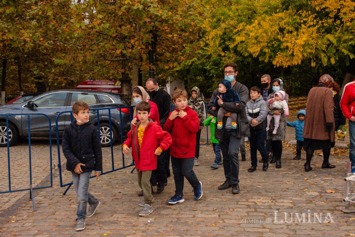 Laudă de seară în cinstea unuia dintre ocrotitorii românilor din afara granițelor 190123