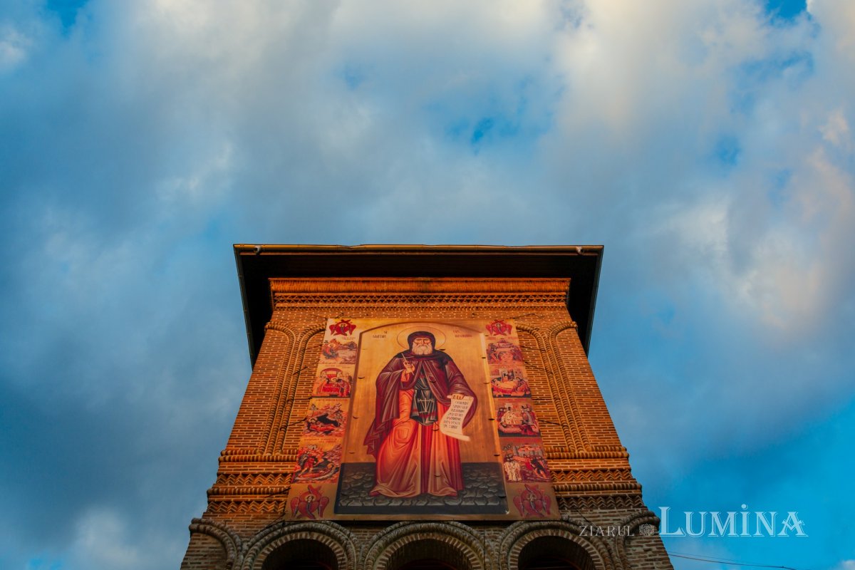 Laudă de seară în cinstea unuia dintre ocrotitorii românilor din afara granițelor 190125