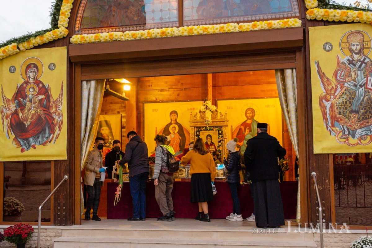 Laudă de seară în cinstea unuia dintre ocrotitorii românilor din afara granițelor 190127