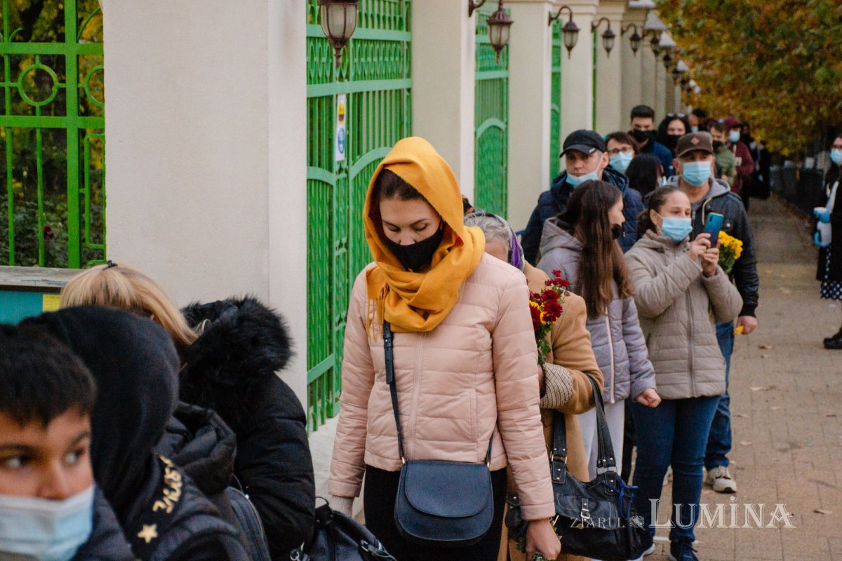 Laudă de seară în cinstea unuia dintre ocrotitorii românilor din afara granițelor 190136