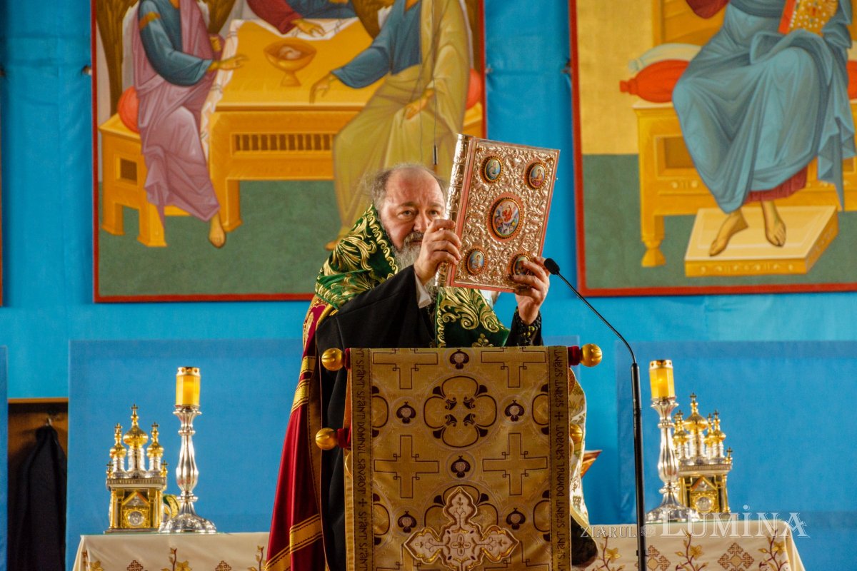 Laudă de seară în cinstea unuia dintre ocrotitorii românilor din afara granițelor 190164