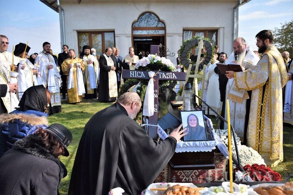 Tasia Nica, creștină și mamă împlinită 189906