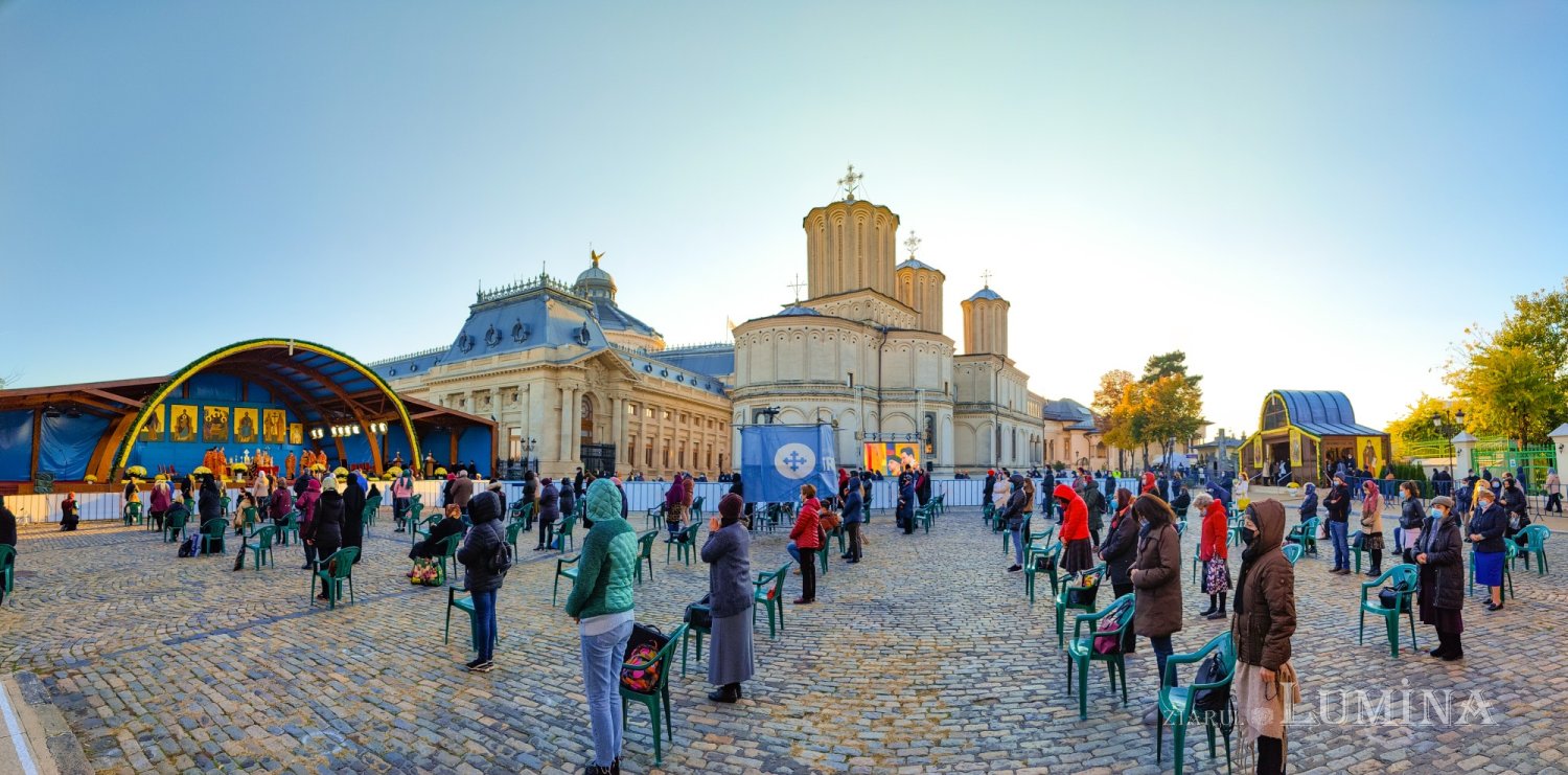 Începutul sărbătorii Mucenicului Izvorâtor de Mir pe Colina Bucuriei 190220