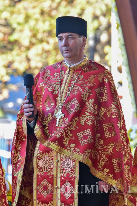 Începutul sărbătorii Mucenicului Izvorâtor de Mir pe Colina Bucuriei 190310