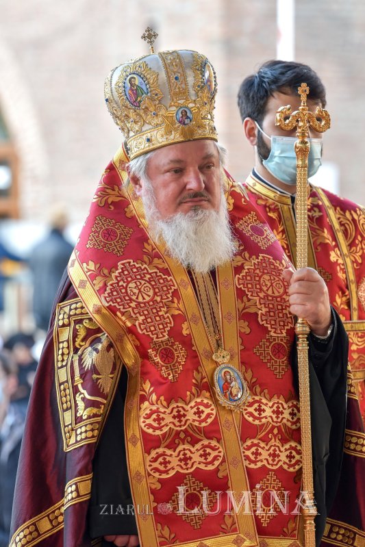 Începutul sărbătorii Mucenicului Izvorâtor de Mir pe Colina Bucuriei 190311