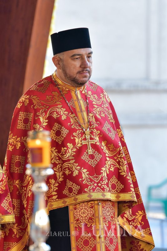 Începutul sărbătorii Mucenicului Izvorâtor de Mir pe Colina Bucuriei 190312