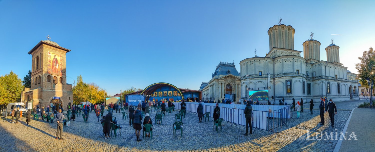 Începutul sărbătorii Mucenicului Izvorâtor de Mir pe Colina Bucuriei 190332