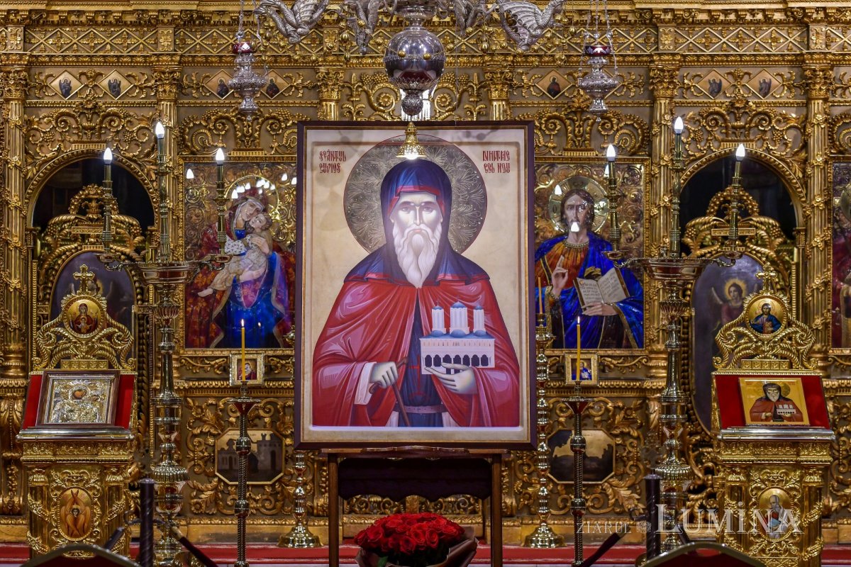 Începutul sărbătorii Mucenicului Izvorâtor de Mir pe Colina Bucuriei 190334