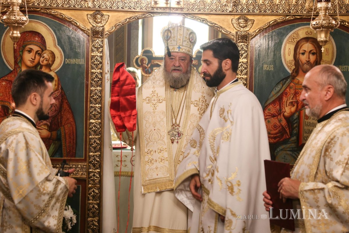 Binecuvântare pentru comunitatea din Cărpiniş, judeţul Braşov 190361