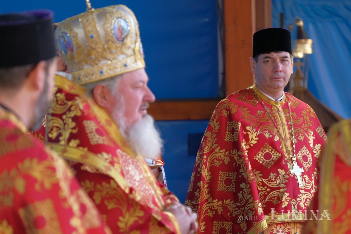 Prăznuire duhovnicească adusă Sfântului Mucenic Dimitrie pe Colina Bucuriei 190388