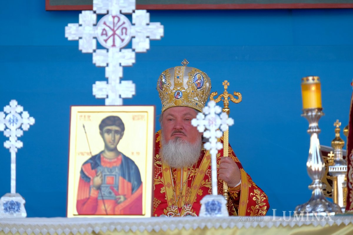 Prăznuire duhovnicească adusă Sfântului Mucenic Dimitrie pe Colina Bucuriei 190392