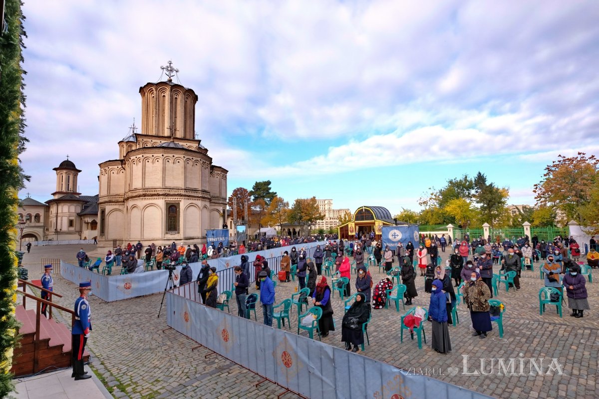 Prăznuire duhovnicească adusă Sfântului Mucenic Dimitrie pe Colina Bucuriei 190403