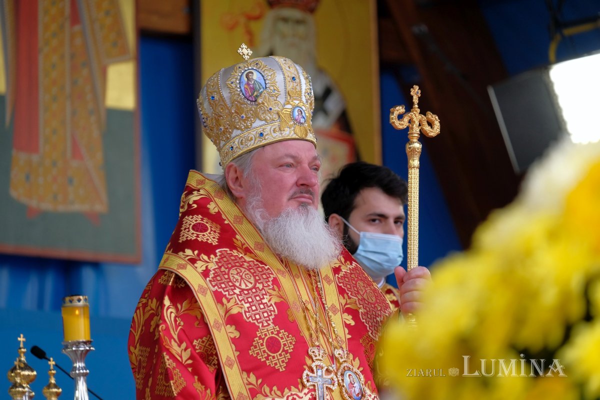 Prăznuire duhovnicească adusă Sfântului Mucenic Dimitrie pe Colina Bucuriei 190405