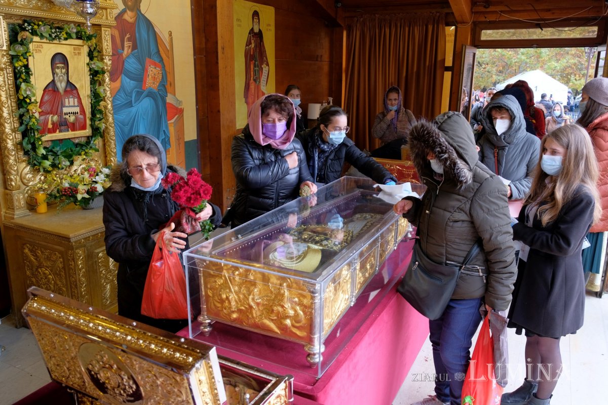 Prăznuire duhovnicească adusă Sfântului Mucenic Dimitrie pe Colina Bucuriei 190410