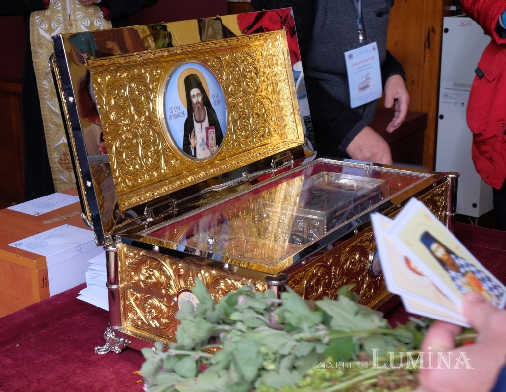 Prăznuire duhovnicească adusă Sfântului Mucenic Dimitrie pe Colina Bucuriei 190414