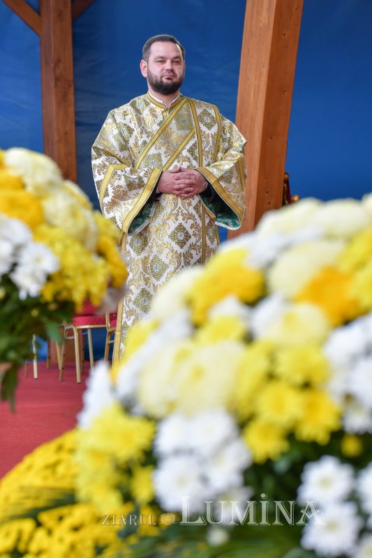 Rugăciune de seară în cinstea Ocrotitorului Bucureștilor pe Colina Bucuriei 190538