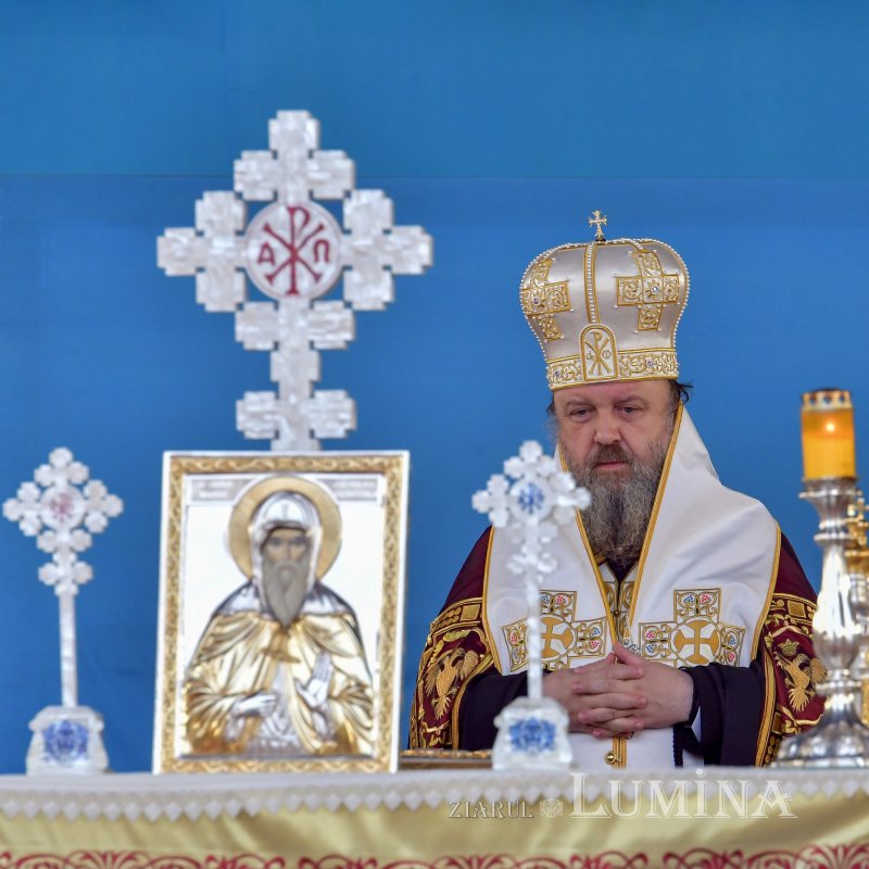 Rugăciune de seară în cinstea Ocrotitorului Bucureștilor pe Colina Bucuriei 190562