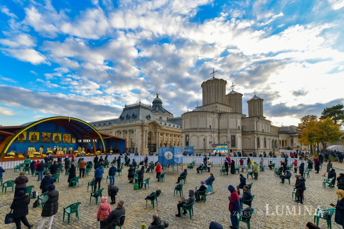 Rugăciune de seară în cinstea Ocrotitorului Bucureștilor pe Colina Bucuriei 190564